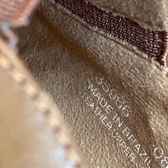 Clarks Brown Leather 7 Slip On Mules Slides Shoes Stitching Details Brazil EUC - Picture 11 of 16